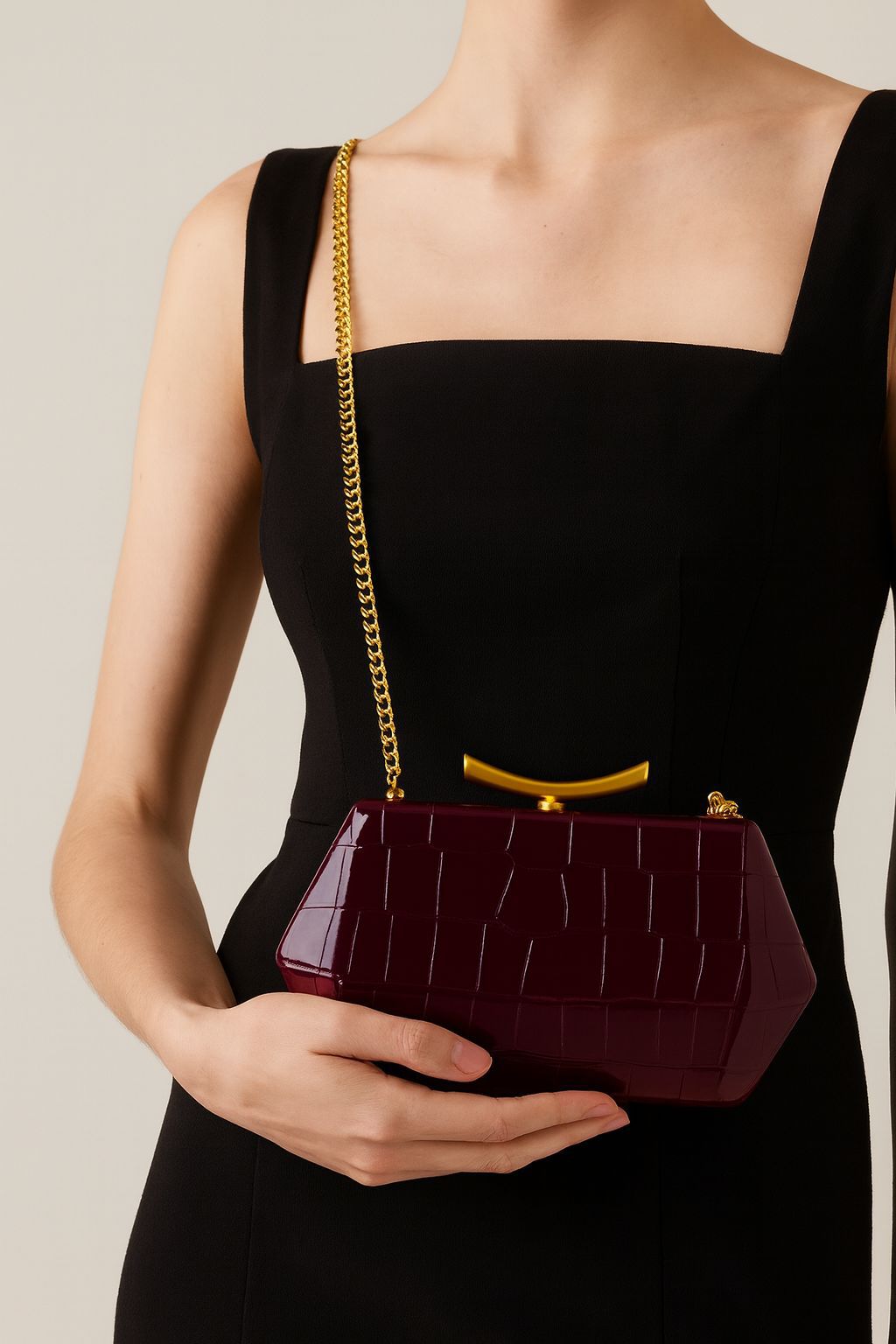 Fashionable bag with exotic crocodile pattern